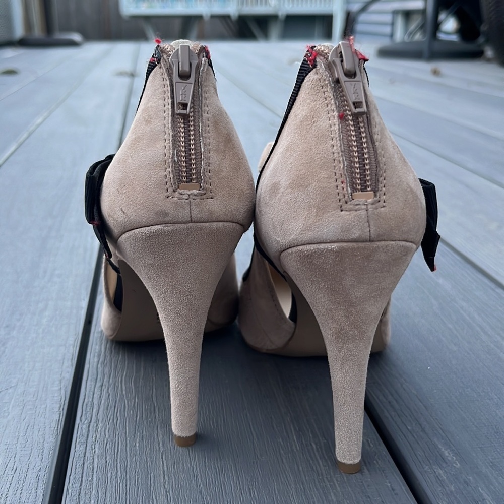 Womens Nine West Heels - 8.5M - Picture 7 of 7